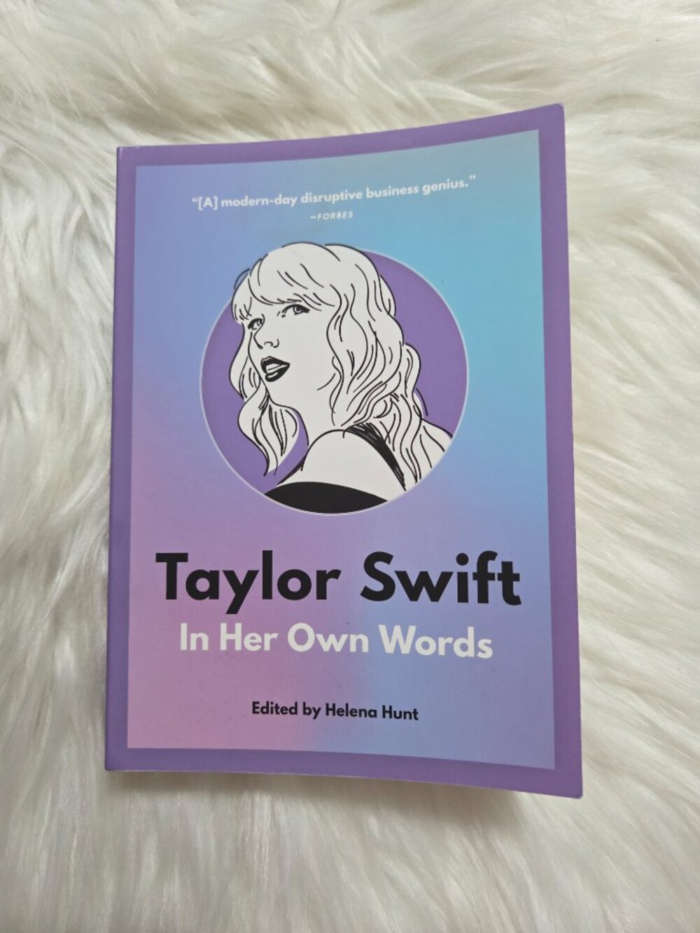 Taylor Swift Book Bundle - Picture 7 of 14